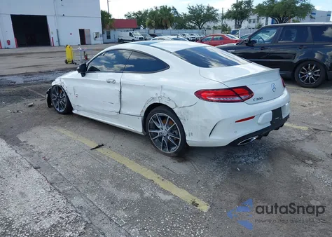 2022 Mercedes-Benz C 300 Coupe z USA, uszkodzony, nr VIN W1KWJ8DB6NG115482